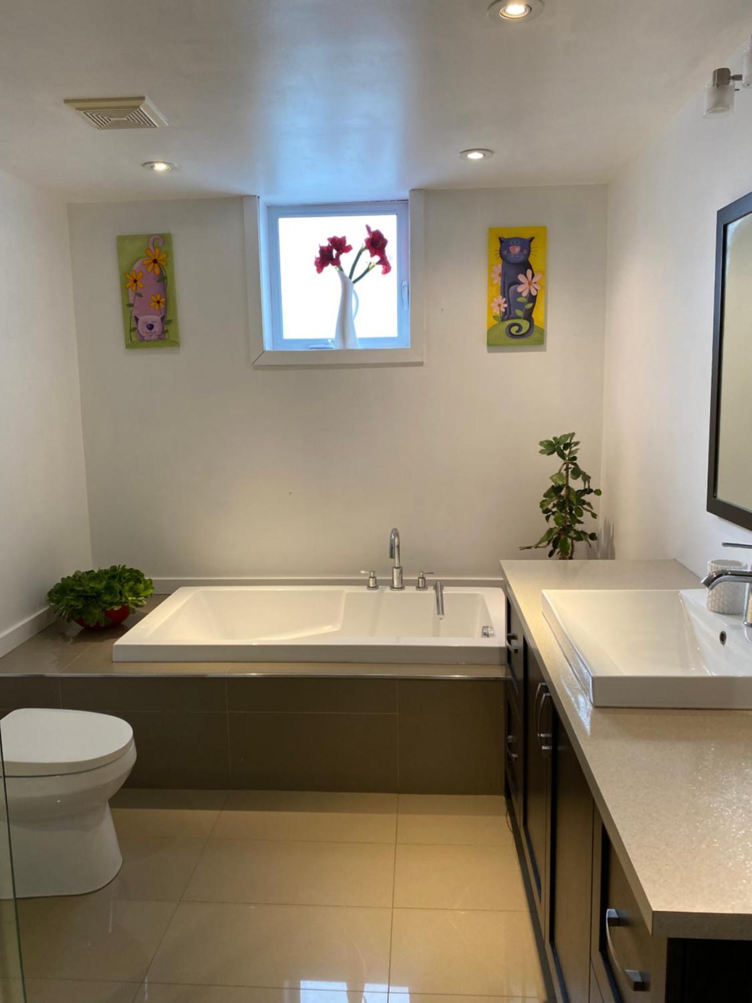 Beautiful Private Full Condo Brossard Eksteriør bilde