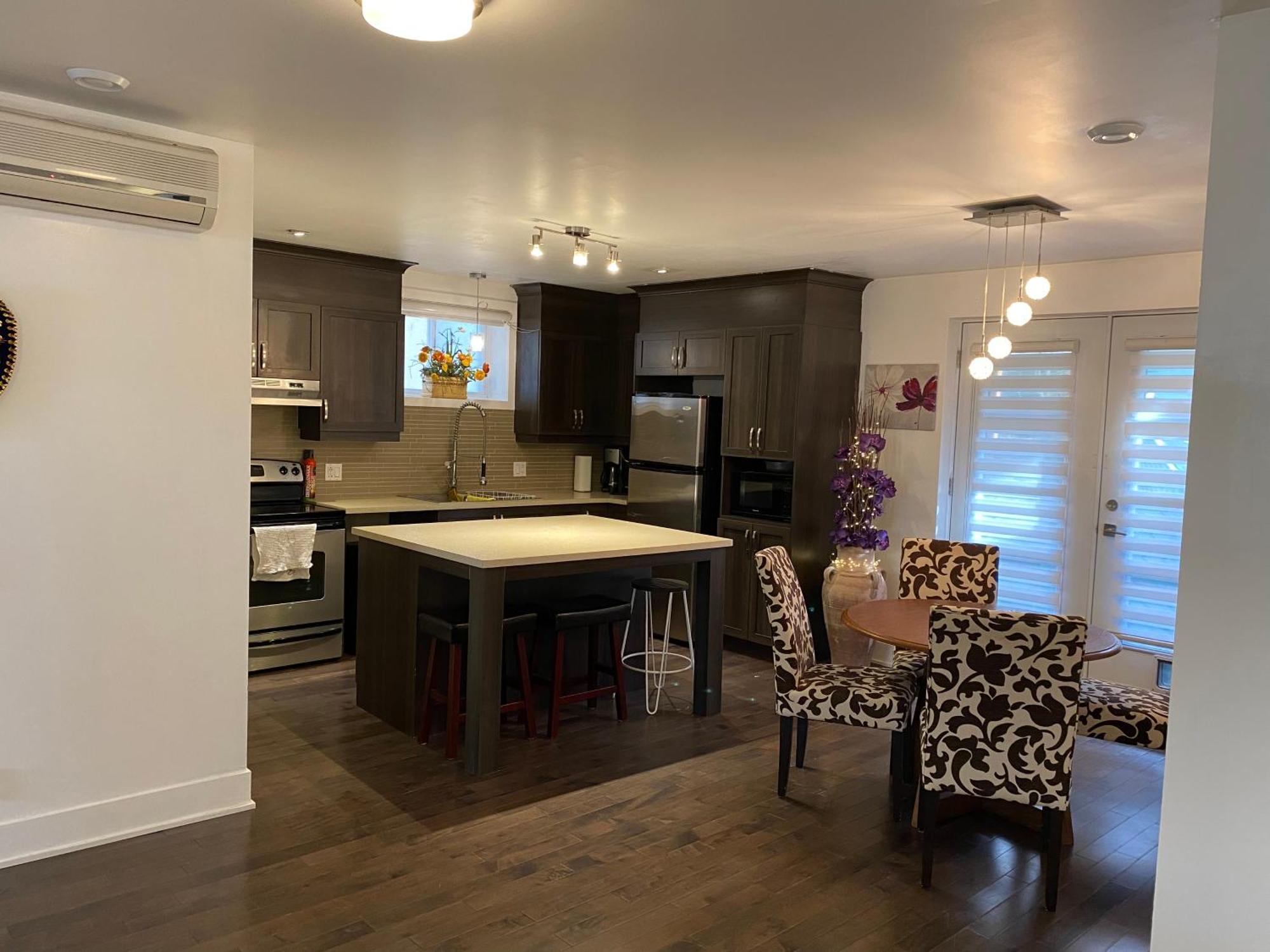 Beautiful Private Full Condo Brossard Eksteriør bilde